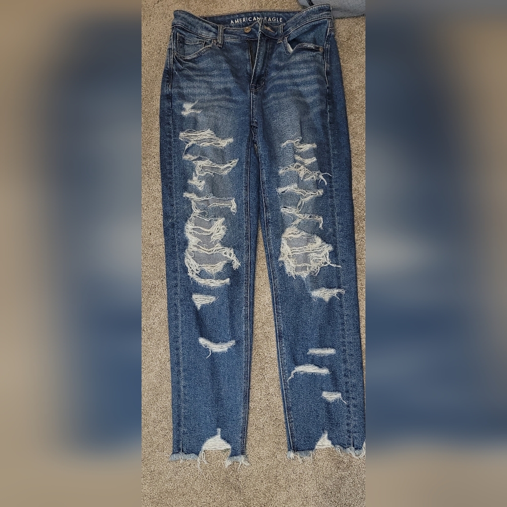 American eagle straight ripped jean